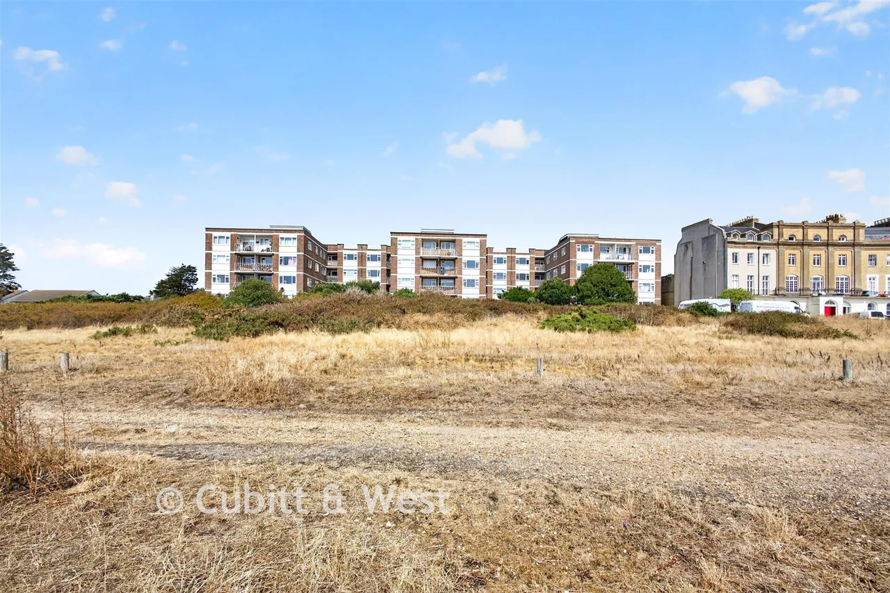 Sea Front, Hayling Island, PO11, photo 10