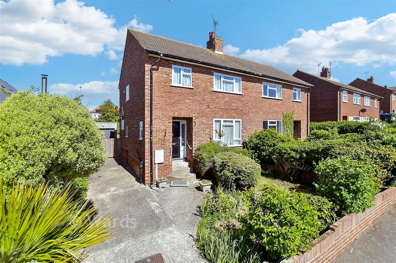 3 bed house for sale, Downs Avenue, Whitstable, CT5
