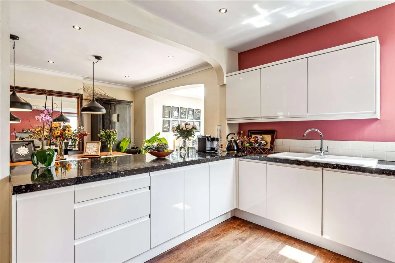 Holmside Road, London, SW12, photo 22