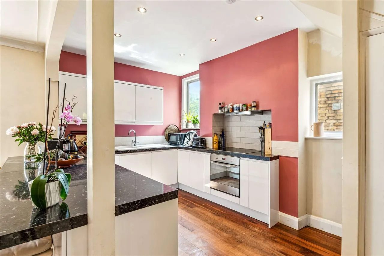 Holmside Road, London, SW12, photo 21