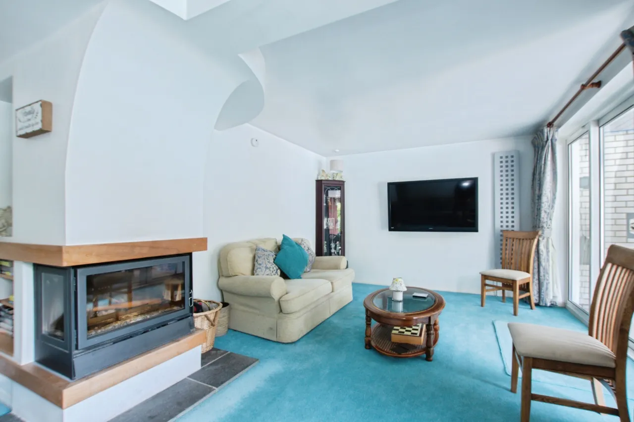Lyndhurst Road, Salisbury, SP5, photo 19