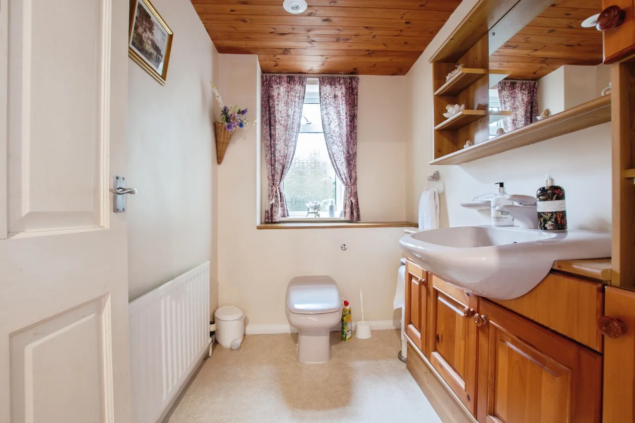 Lyndhurst Road, Salisbury, SP5, photo 16