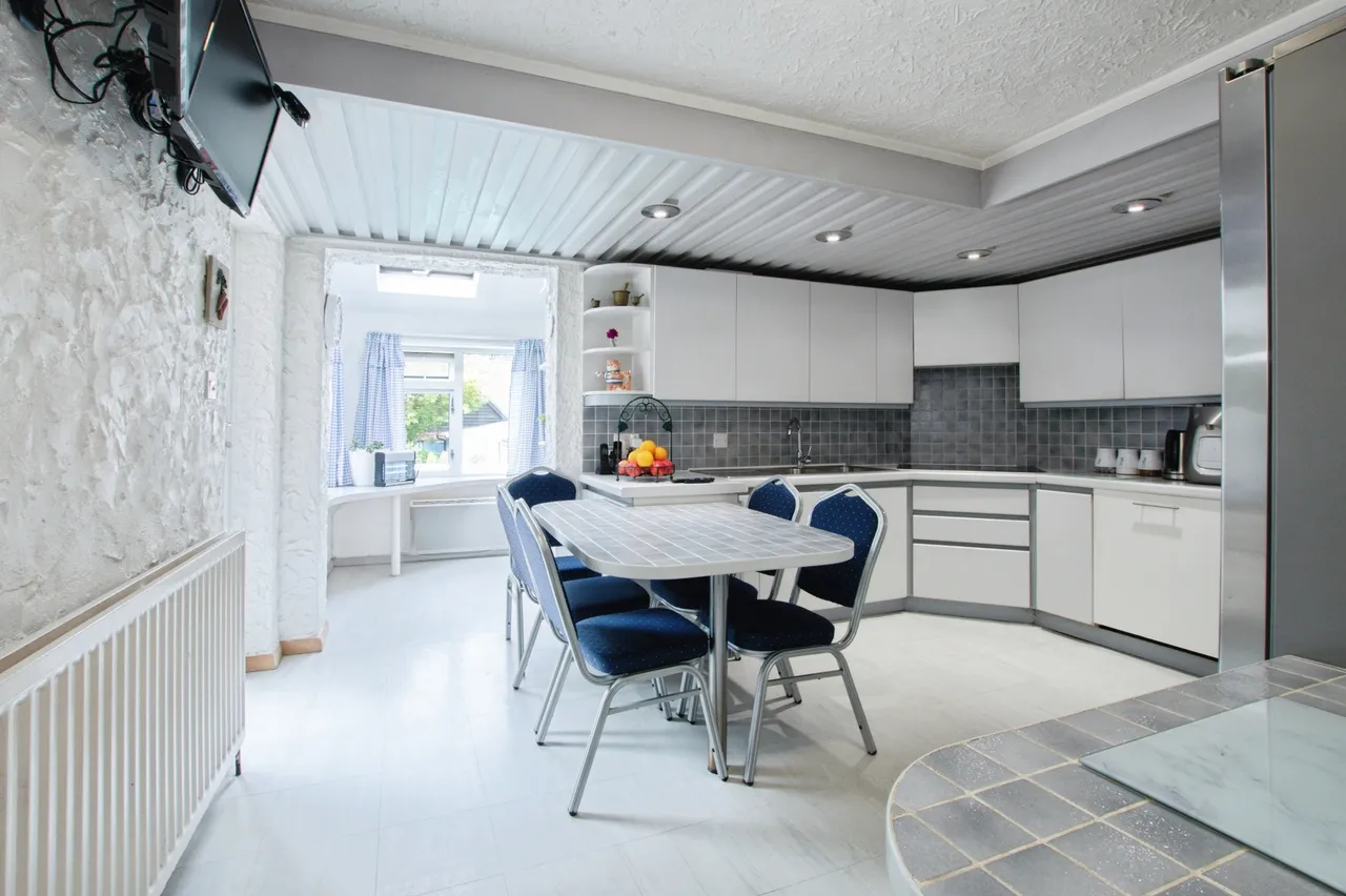 Lyndhurst Road, Salisbury, SP5, photo 18
