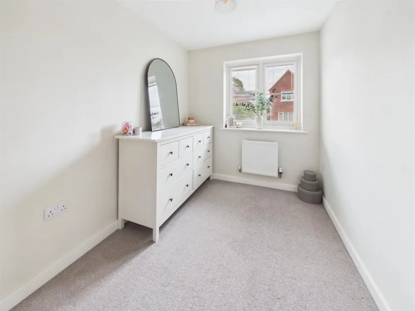 Tawny Close, Hardwicke, photo 12