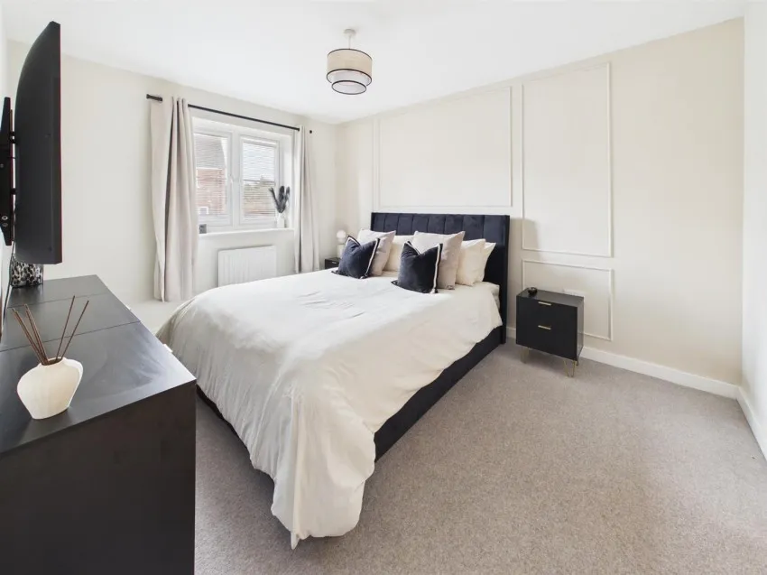 Tawny Close, Hardwicke, photo 9