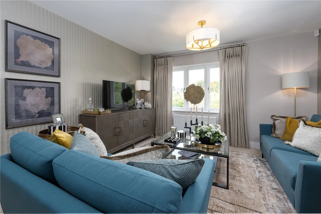 Moor Lane, Staines-Upon-Thames, TW18, photo 4