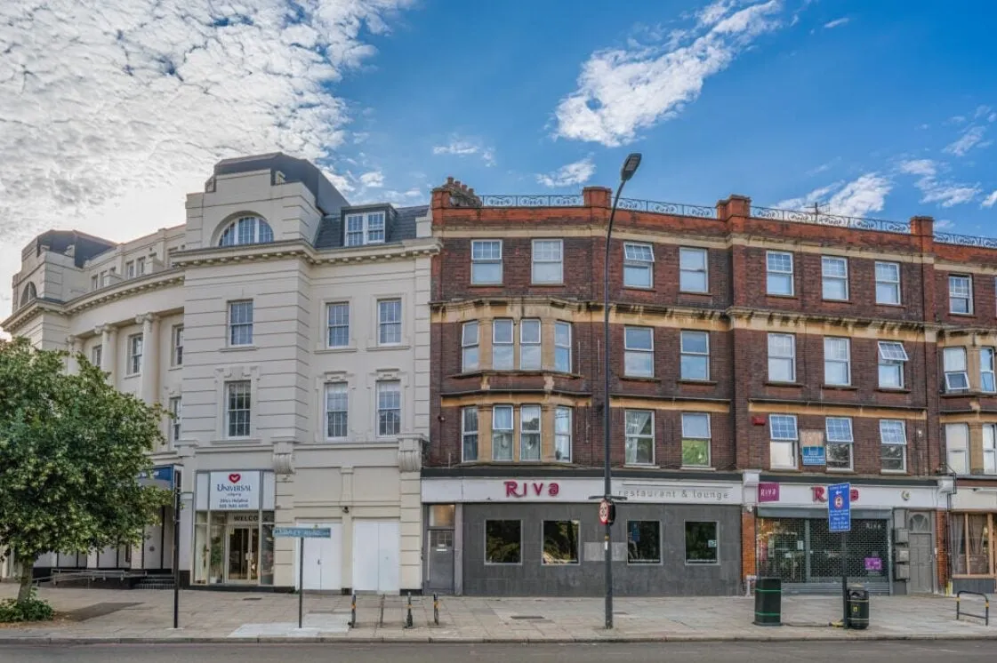 Bromley Road, London, SE6, photo 9