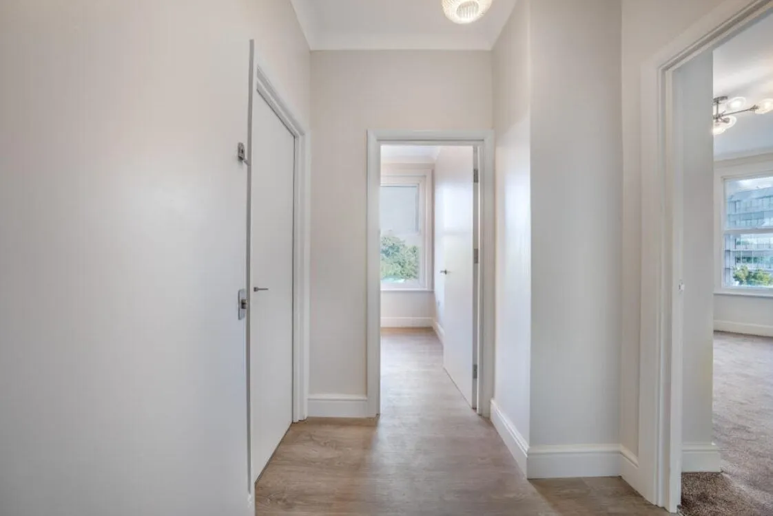 Bromley Road, London, SE6, photo 8