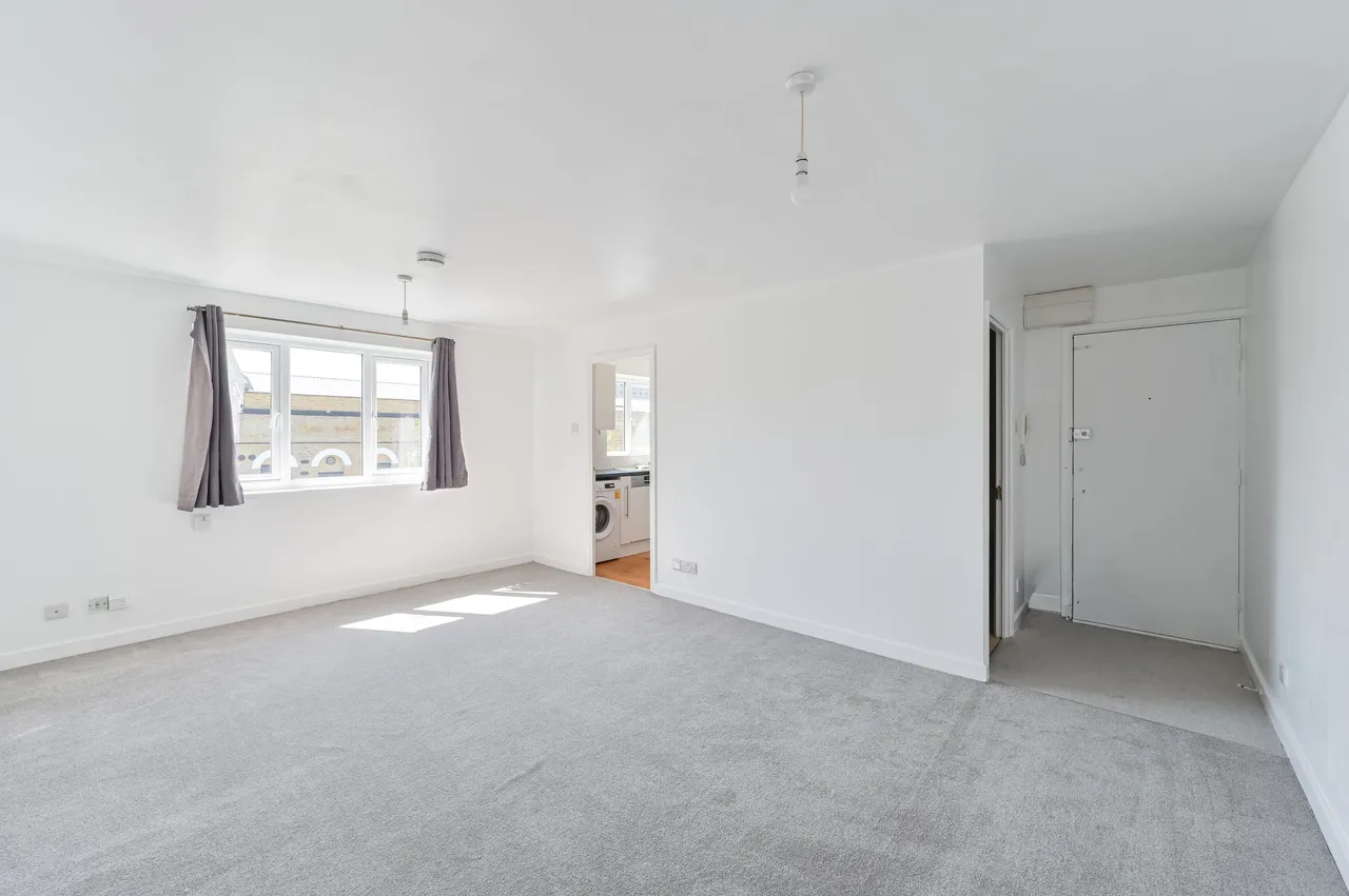 121 Ruston Road, London, photo 4