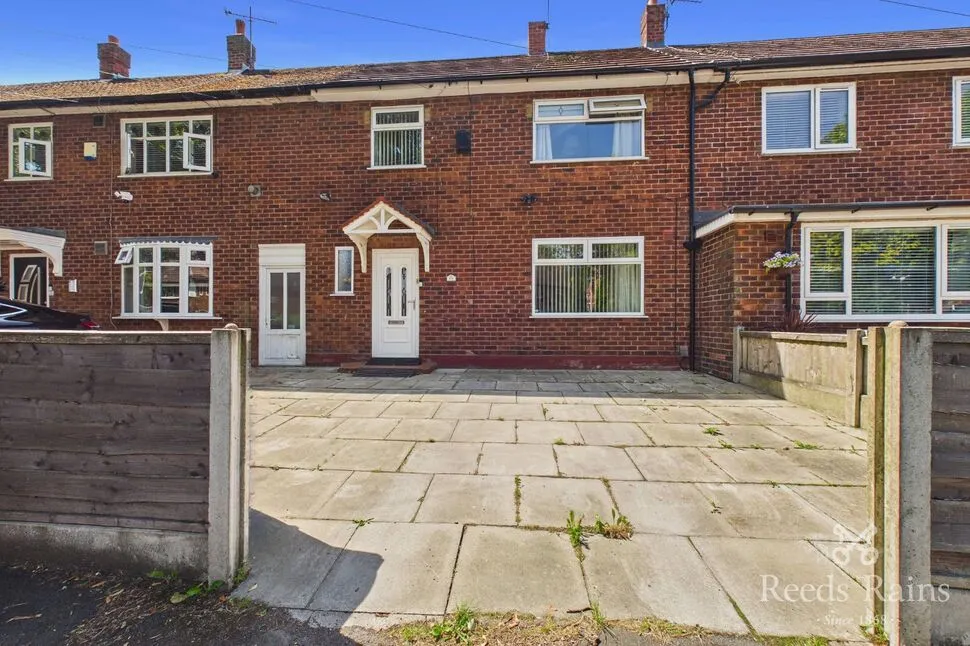 3 bed house for sale — Cornishway, Manchester, M22