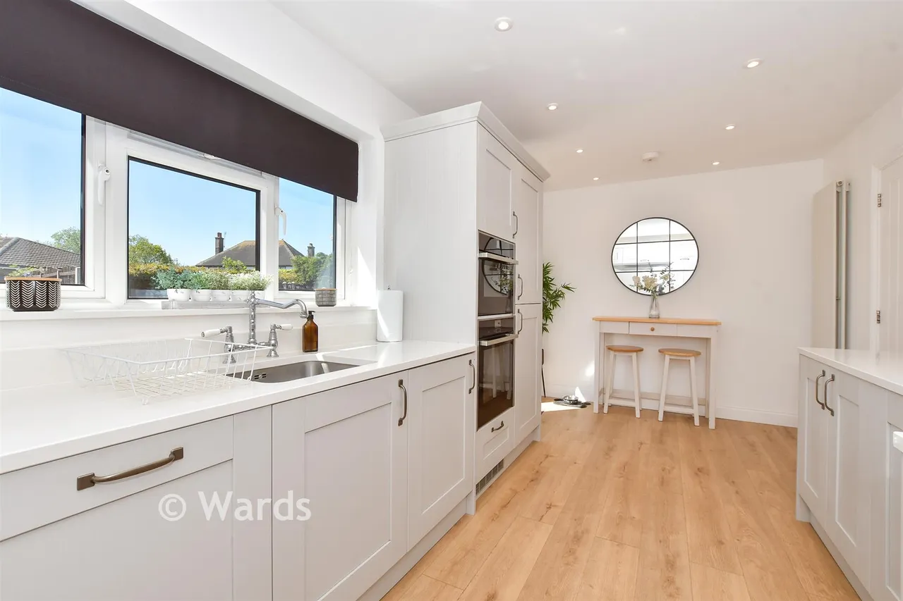 Bartlett Drive, Whitstable, CT5, photo 5