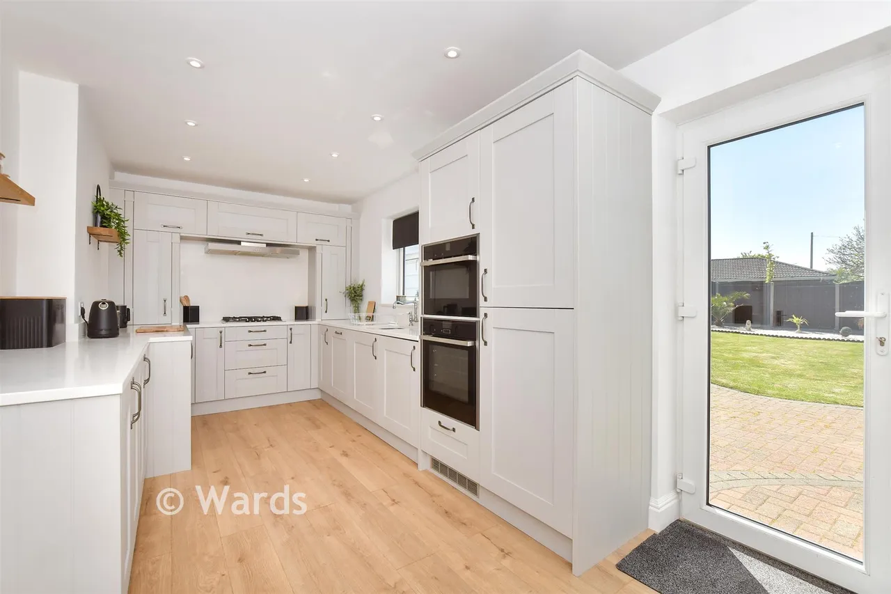 Bartlett Drive, Whitstable, CT5, photo 4