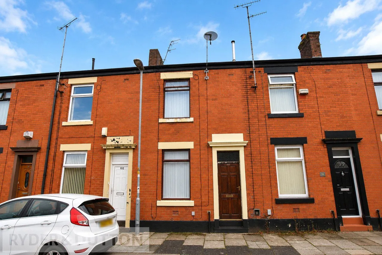 Ada Street, Foxholes, OL12, photo 11