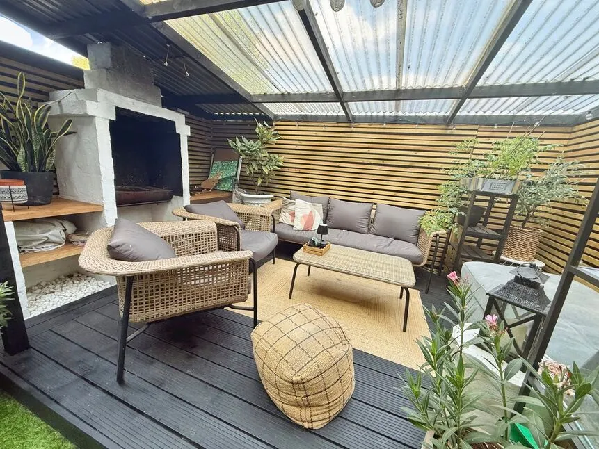Woolf Close, London, SE28, photo 10