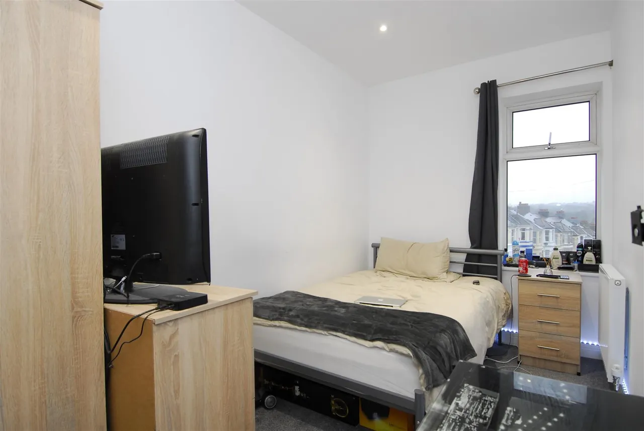 North Road East, Plymouth, photo 8