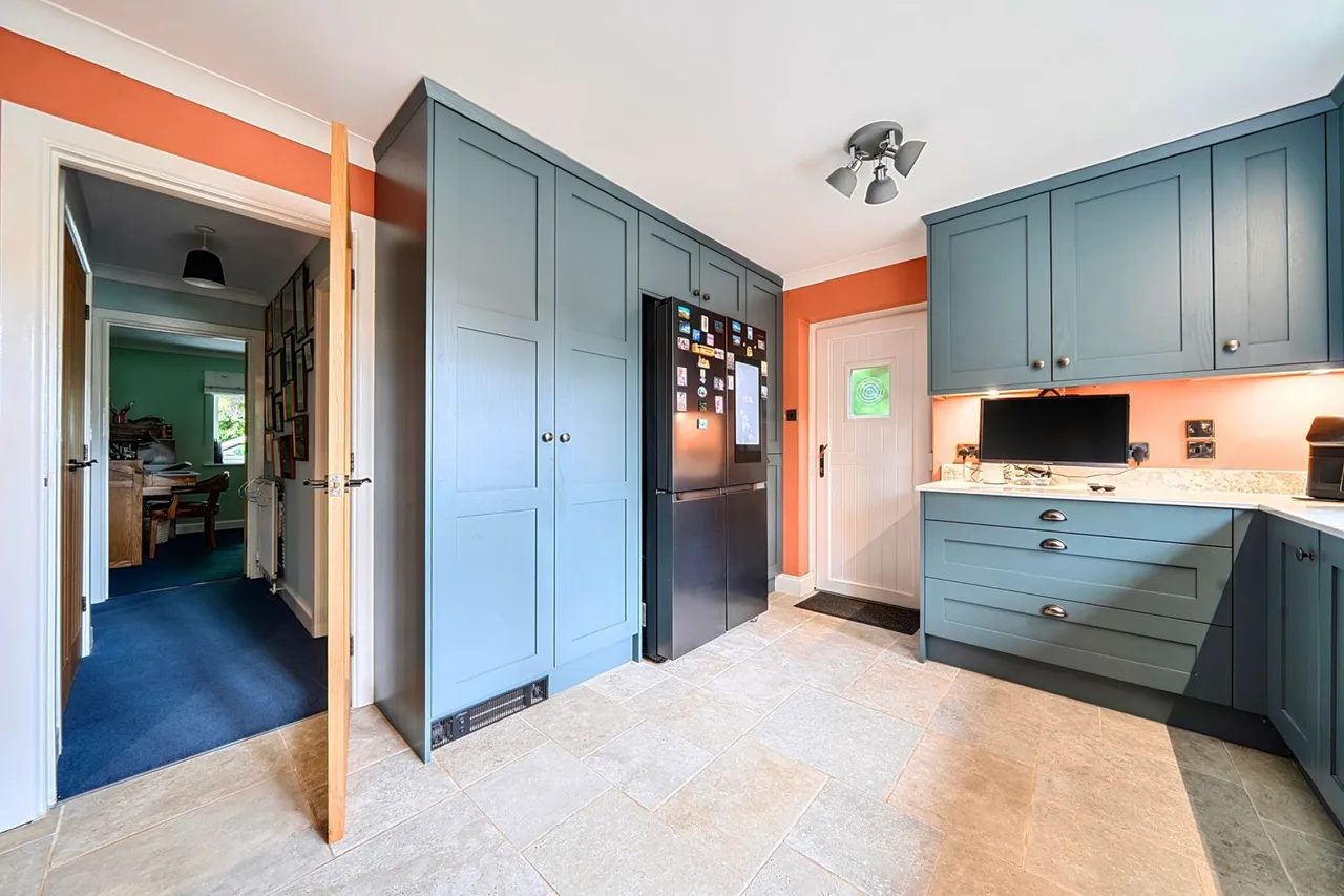 Sway, Lymington, SO41, photo 5