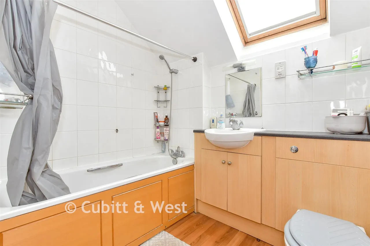 Stubbington Avenue, Portsmouth, PO2, photo 5