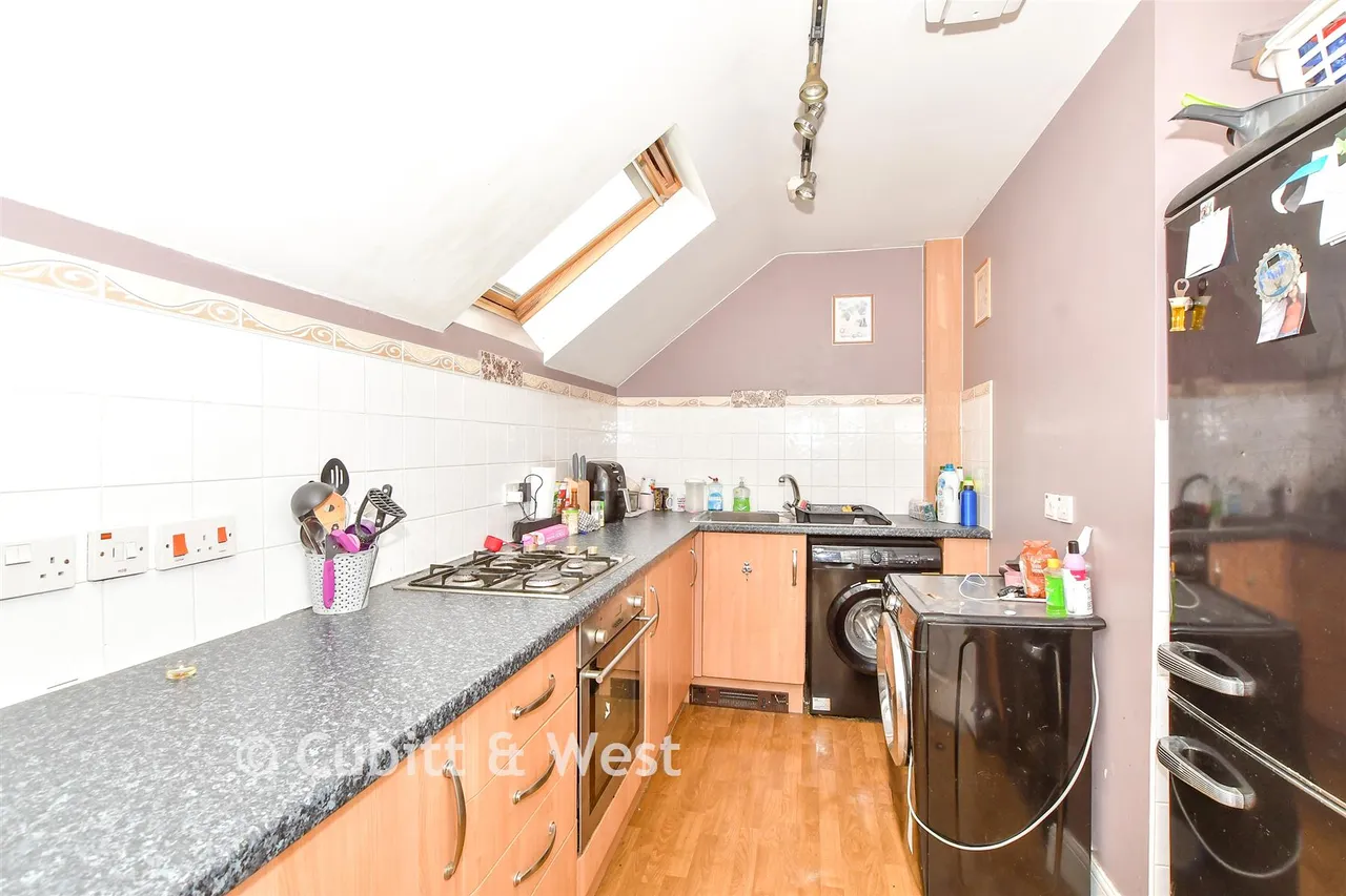 Stubbington Avenue, Portsmouth, PO2, photo 3