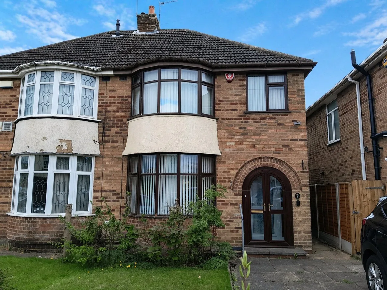 3 bed house for sale — Hall Drive, Marston Green, Birmingham, B37
