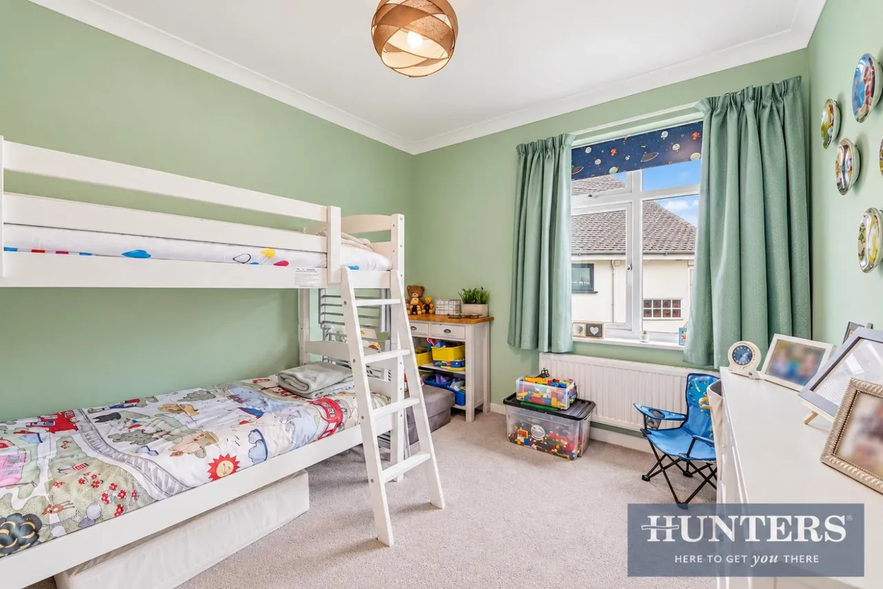 Latimer Close, Worcester Park, KT4, photo 8