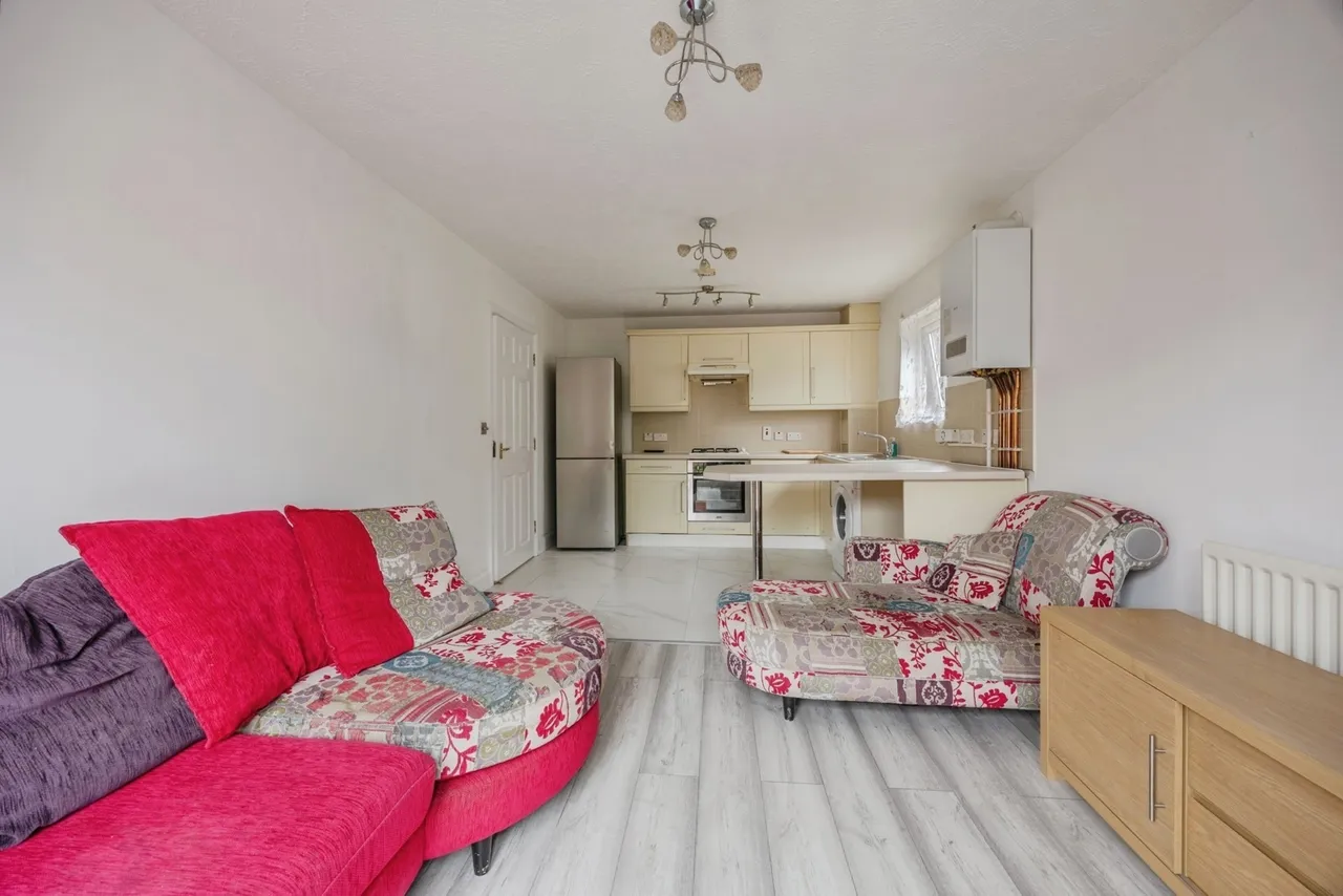 Brighton Road, South Croydon, CR2, photo 18