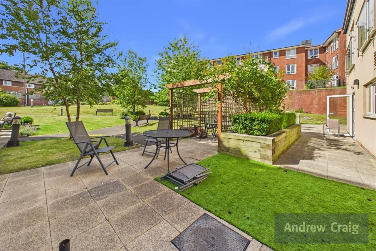 2 bed flat for sale, Dovecote Meadow, Sunderland, SR4