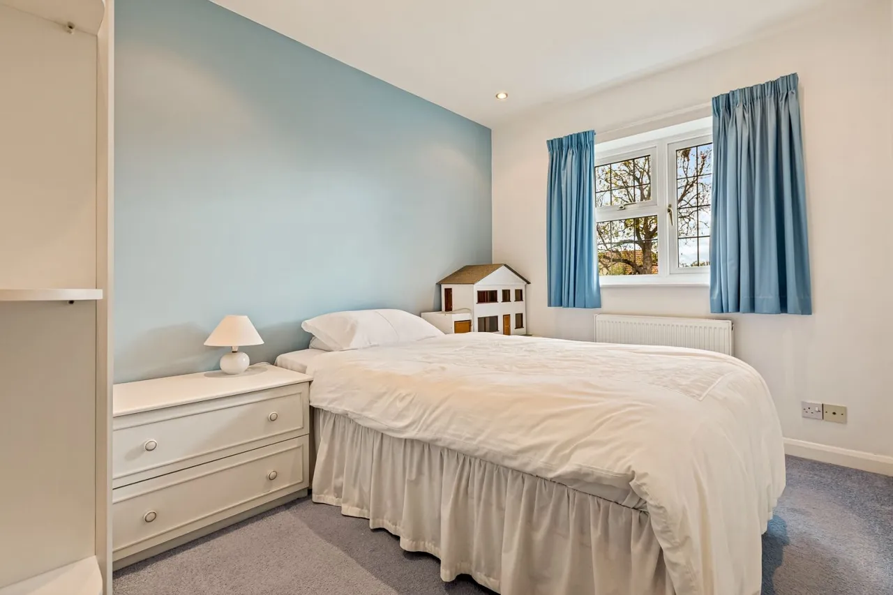 Long Meadow, Wigston, LE18, photo 17