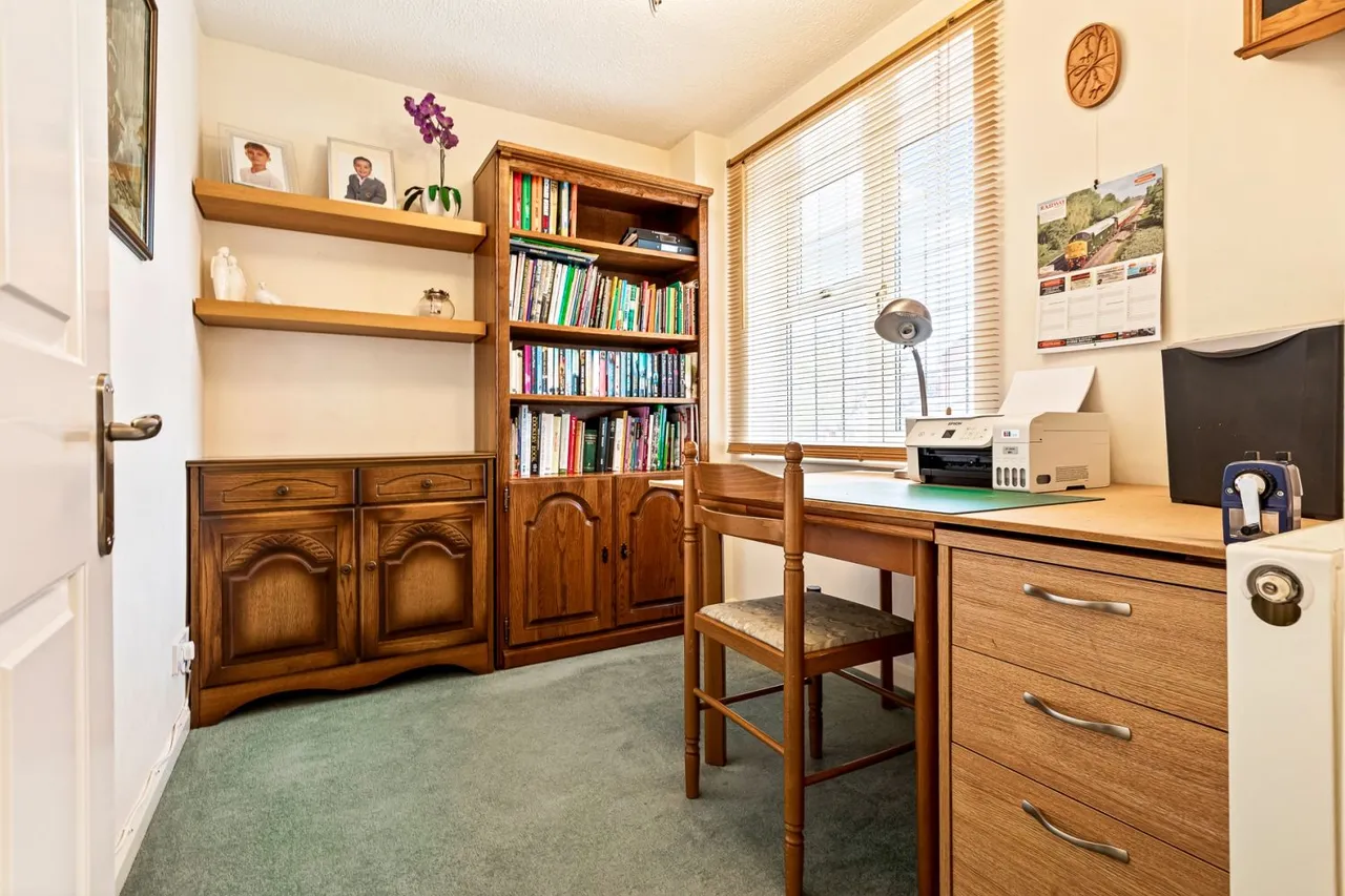 Long Meadow, Wigston, LE18, photo 10
