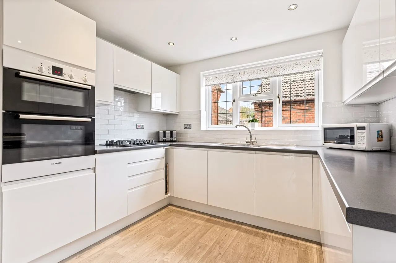 Long Meadow, Wigston, LE18, photo 4