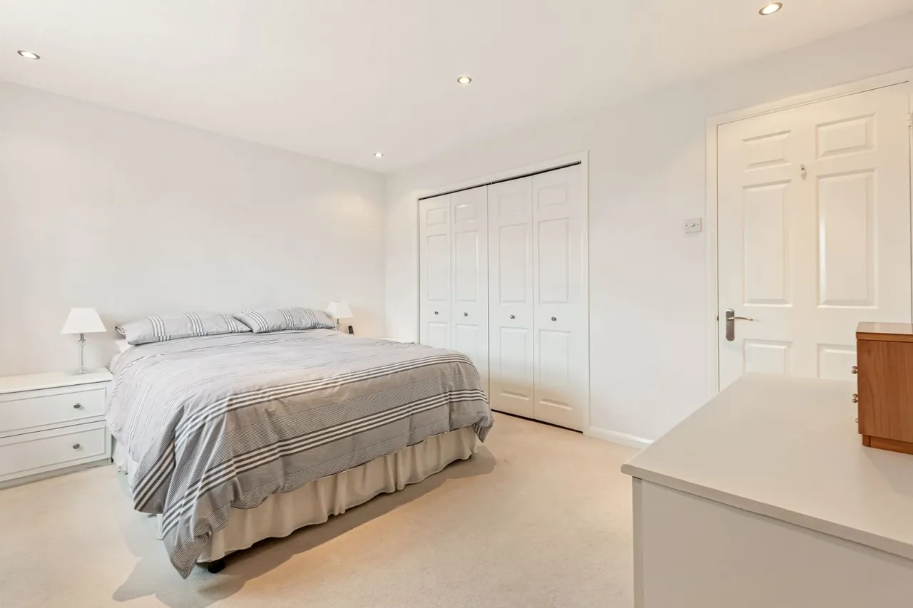 Long Meadow, Wigston, LE18, photo 14