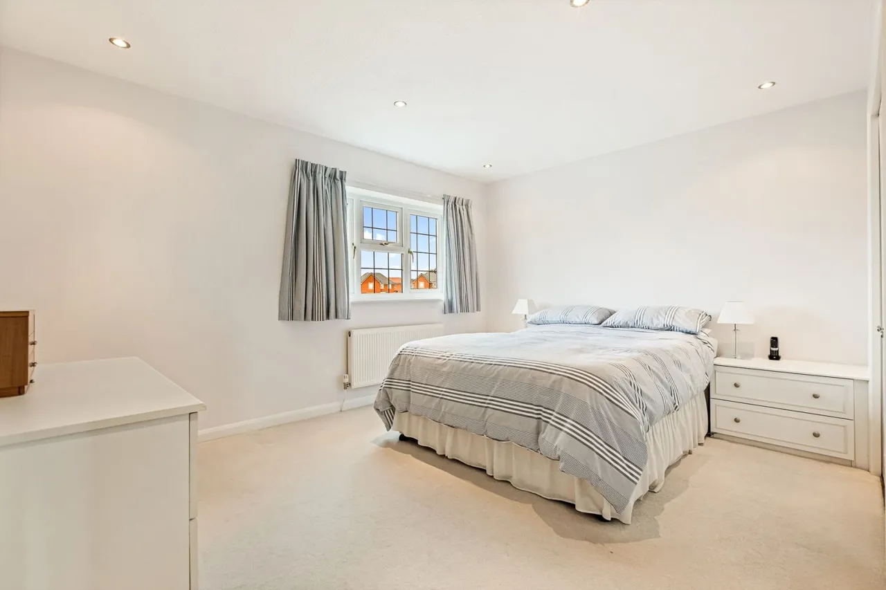 Long Meadow, Wigston, LE18, photo 13