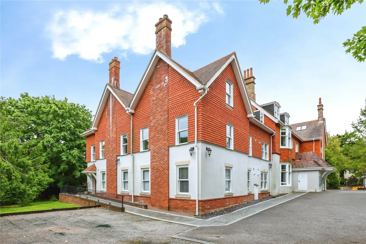 McKinley Road, West Overcliff, BH4, photo 16