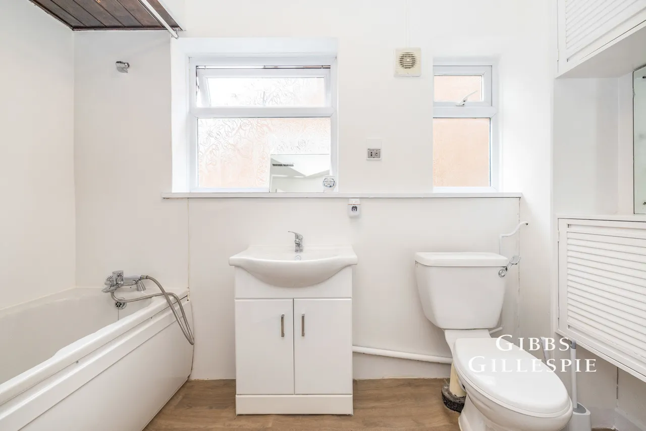 Elgood Avenue, Northwood Fees Apply, HA6, photo 17