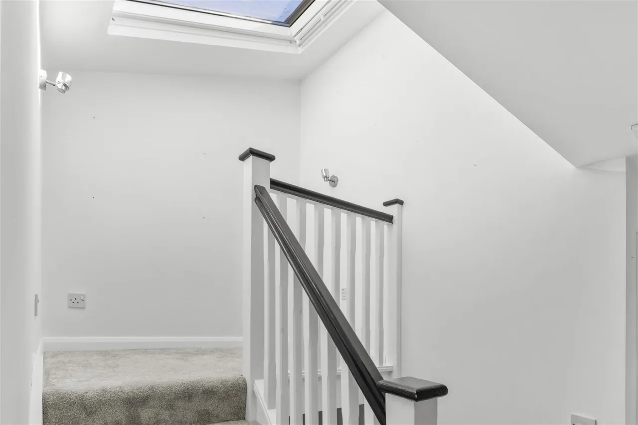 Devonshire Close, Amersham, HP6, photo 8
