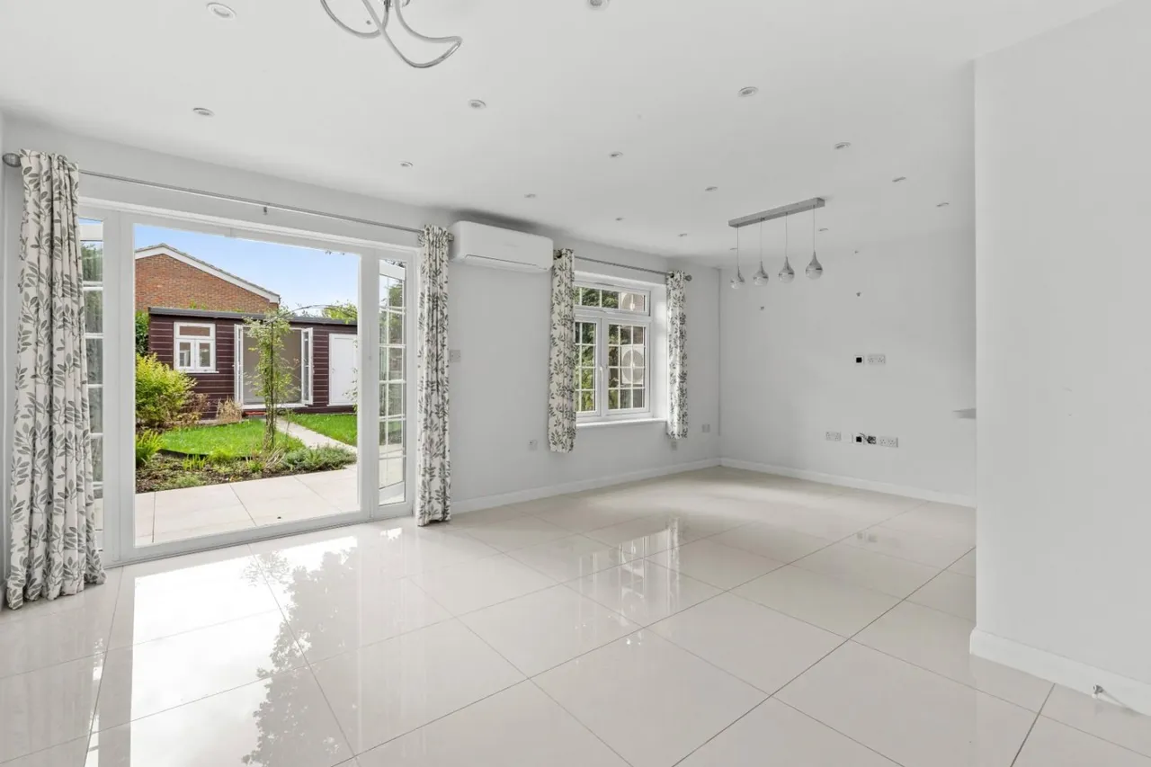 Devonshire Close, Amersham, HP6, photo 2