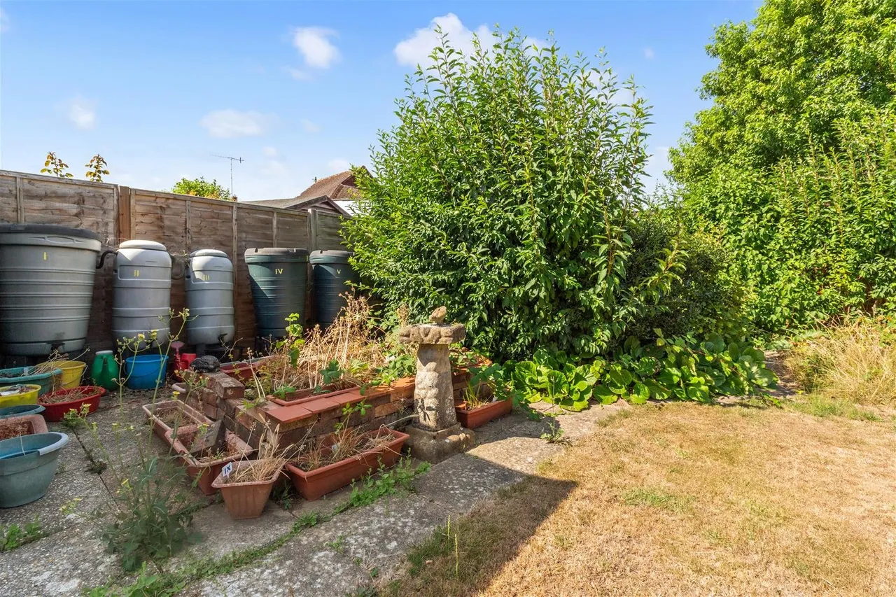 Frobisher Close, Goring-By-Sea, Worthing, photo 13