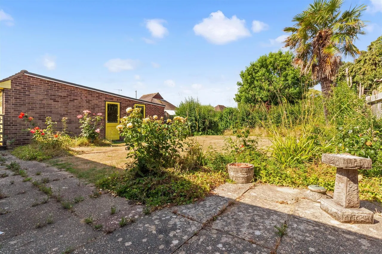 Frobisher Close, Goring-By-Sea, Worthing, photo 12