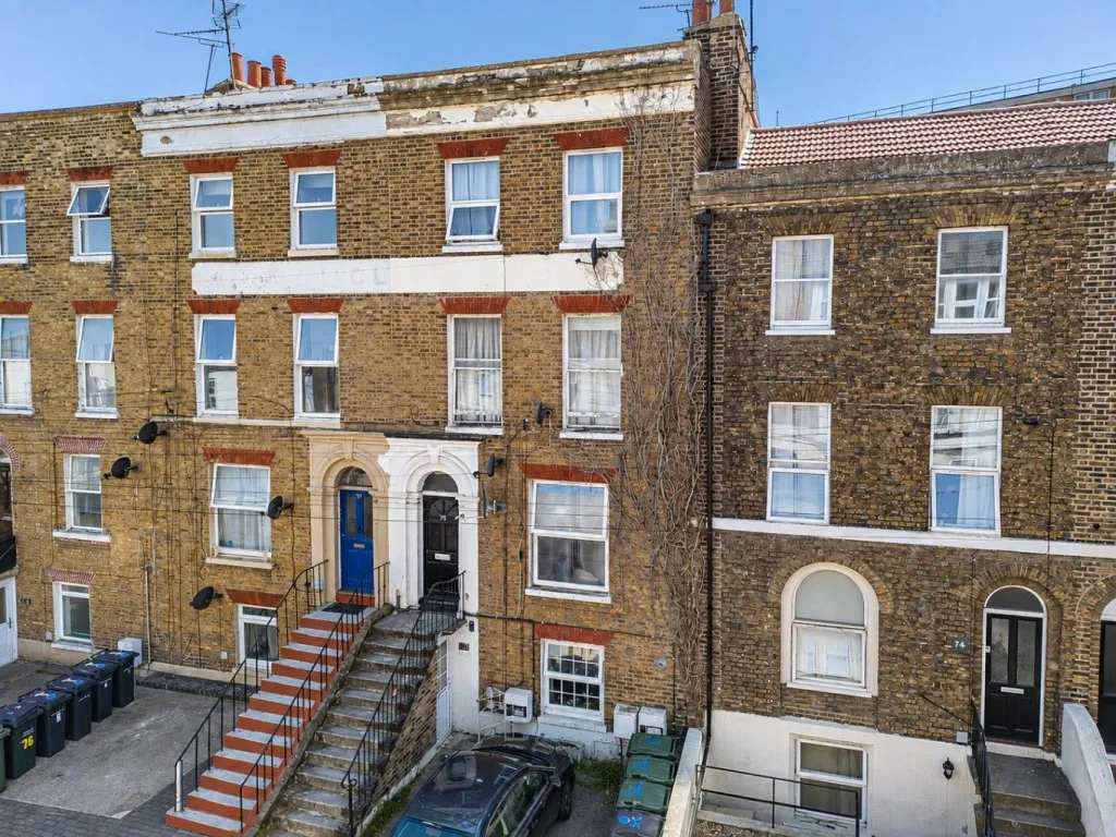 1 bed flat for sale, Parrock Street, Gravesend, DA12