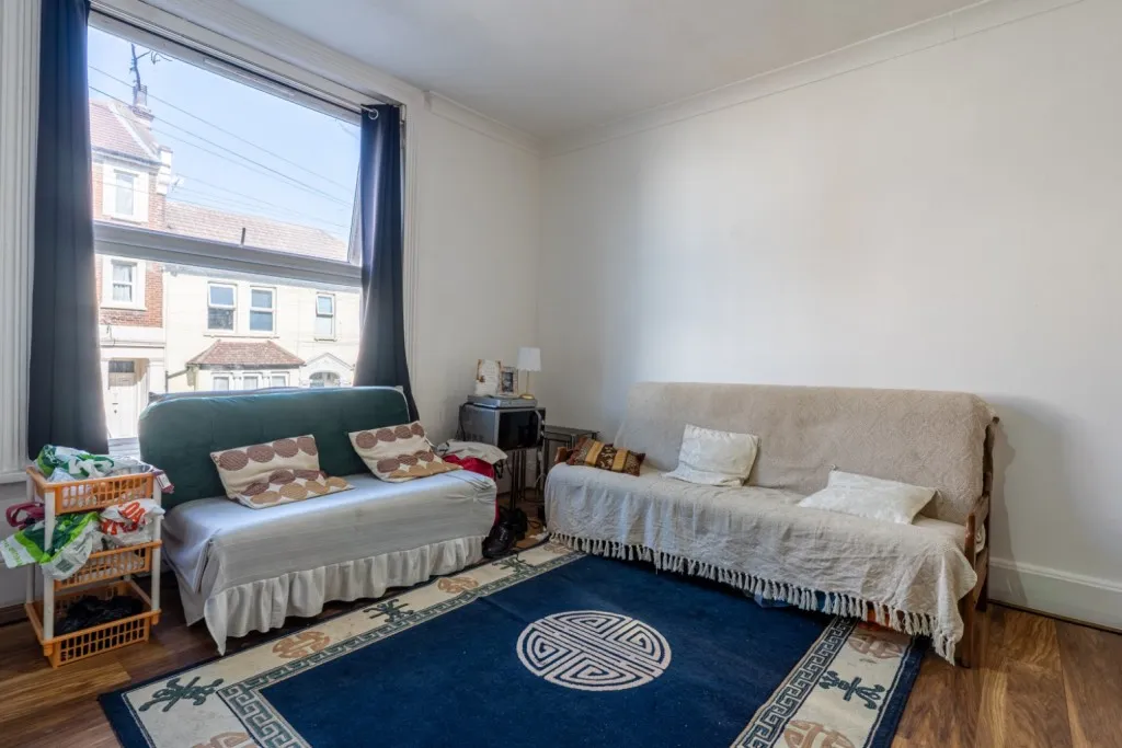 Parrock Street, Gravesend, DA12, photo 3