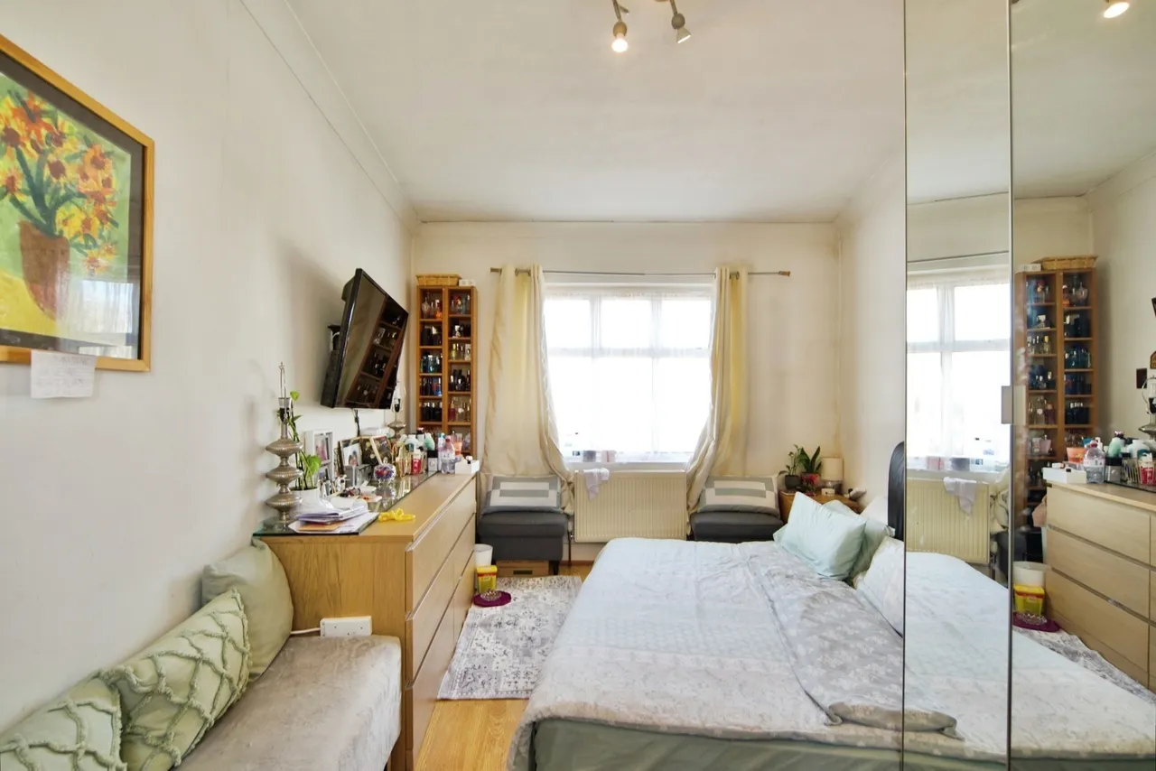 Sheringham Avenue, London, N14, photo 10