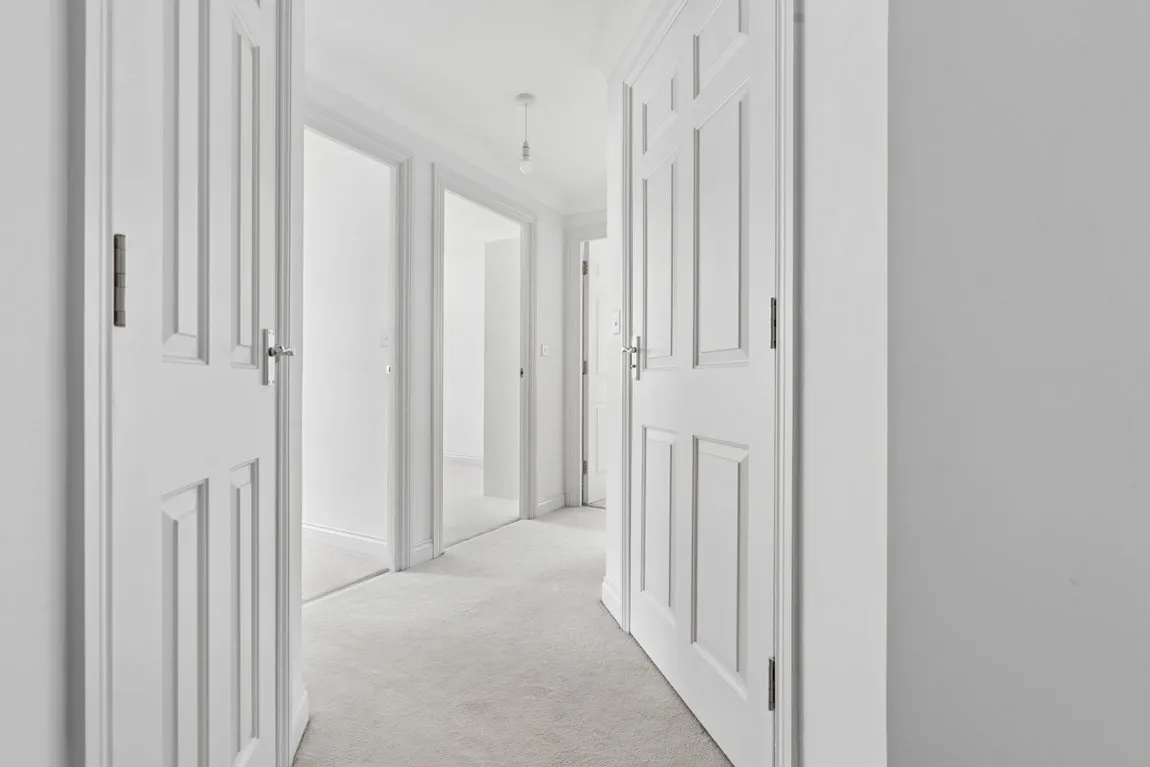 Pinner Road, Northwood, HA6, photo 5