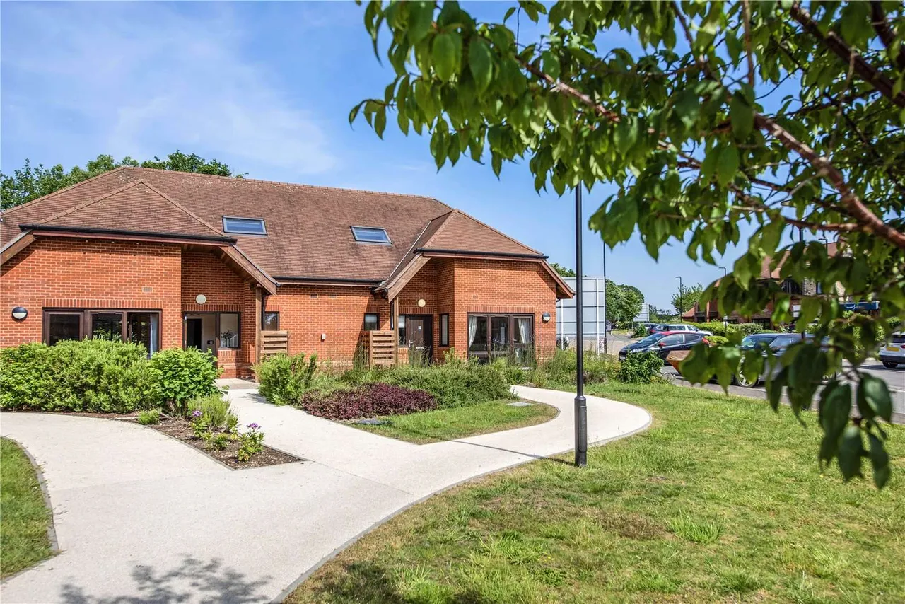 Friary Meadow, Cartwright Drive, Titchfield, Fareham, Hampshire, PO15 5FB, photo 11