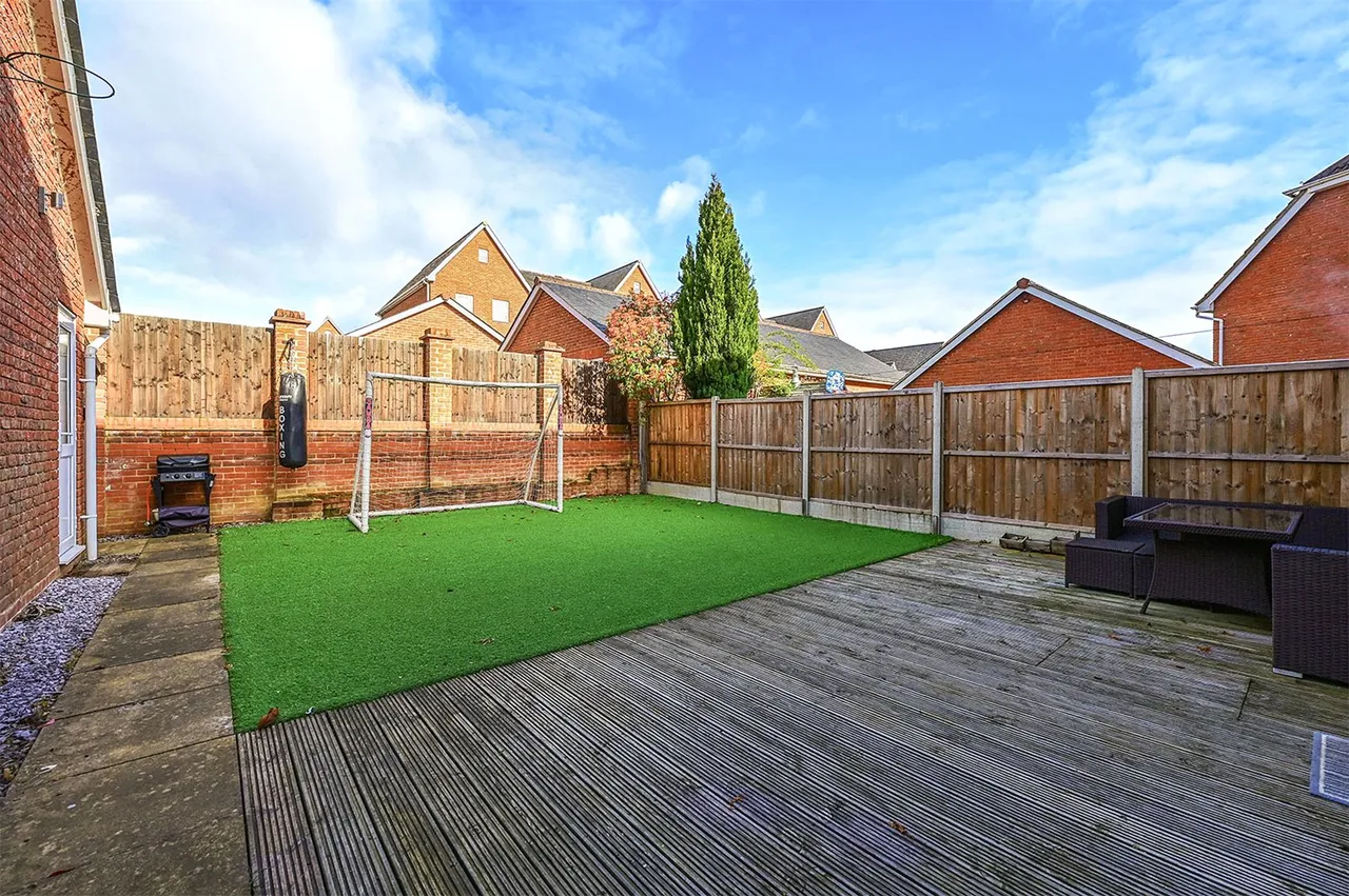 Winchfield Close, Fleet, Hampshire, GU51 1EQ, photo 4