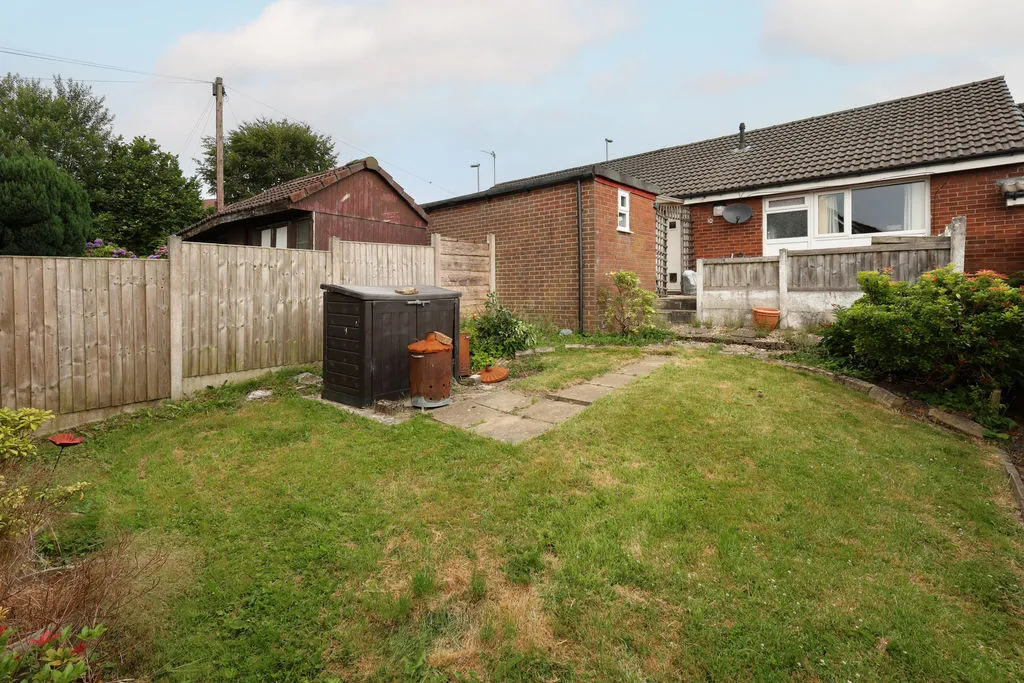 Barnes Meadows, Littleborough OL15 9QD, photo 13