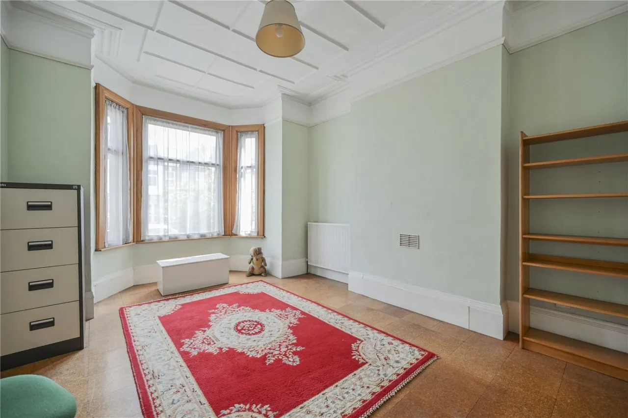 Brownlow Road, London, N11, photo 9