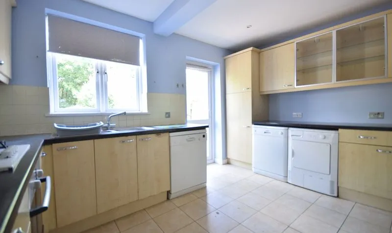 The Greenway, Epsom, KT18, photo 10