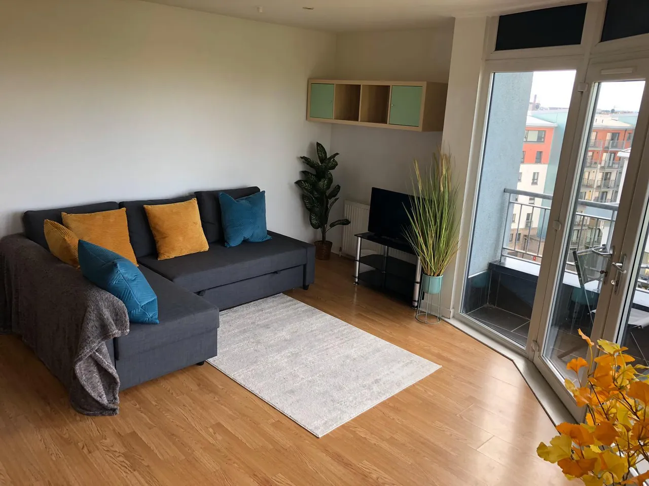 2 bed flat for sale, Lochend park view, Edinburgh, EH7