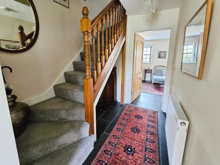 High Street, Freshwater, PO40, photo 12