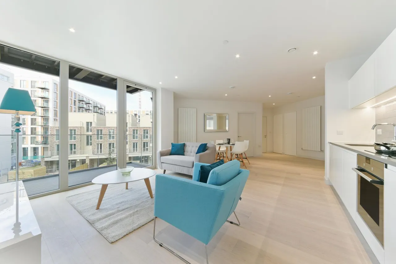 1 bed flat for sale, Liner House, Royal Wharf, E16