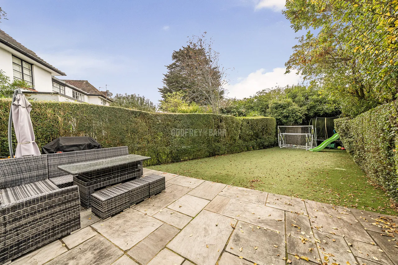 Howard Walk, Hampstead Garden Suburb, N2, photo 19